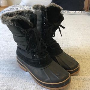 khombu Fur Snow Boots